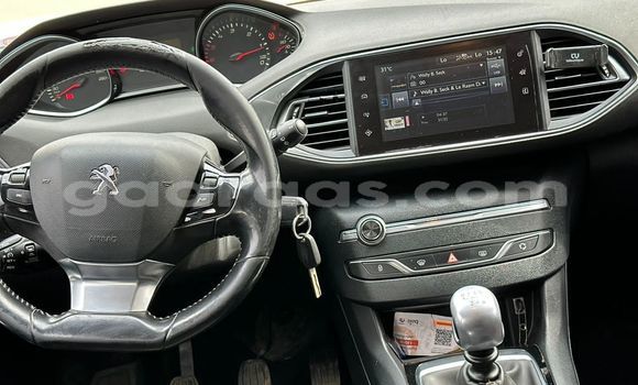 Acheter Occasion Voiture Peugeot 308 Blanc à Dakar, Dakar Acheter Occasion Voiture Peugeot 308 Blanc à Dakar, Dakar