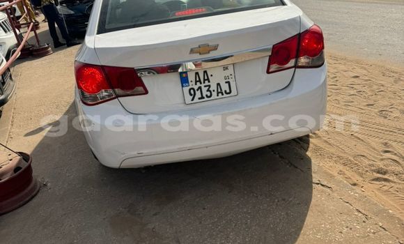 Dieundeu Occasion Chevrolet Cruze White Auto in Dakar in Dakar Dieundeu Occasion Chevrolet Cruze White Auto in Dakar in Dakar