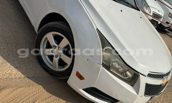 Dieundeu Occasion Chevrolet Cruze White Auto in Dakar in Dakar Dieundeu Occasion Chevrolet Cruze White Auto in Dakar in Dakar