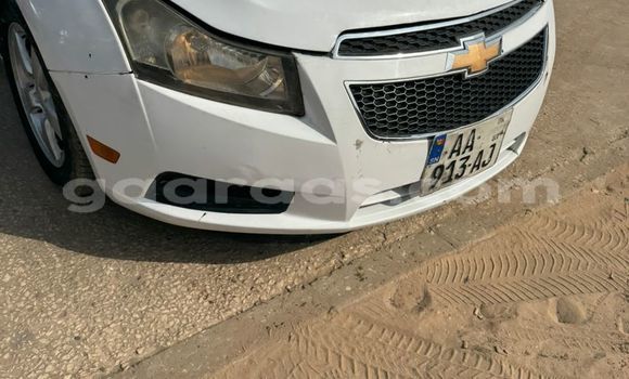 Dieundeu Occasion Chevrolet Cruze White Auto in Dakar in Dakar Dieundeu Occasion Chevrolet Cruze White Auto in Dakar in Dakar