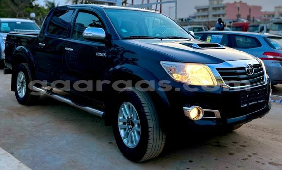 Dieundeu Imported Toyota Hilux Black Auto in Dakar in Dakar