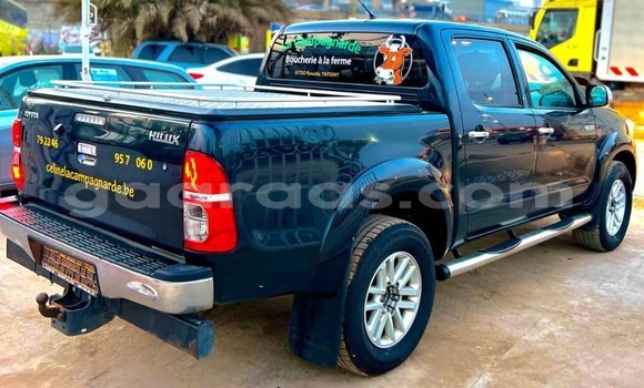 Buy Import Toyota Hilux Black Car in Dakar in Dakar Buy Import Toyota Hilux Black Car in Dakar in Dakar