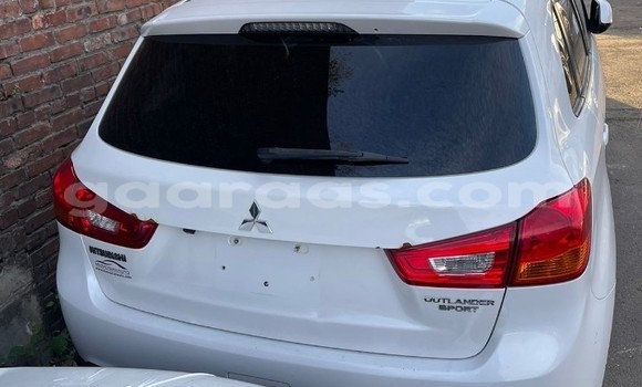 Dieundeu Occasion Mitsubishi Outlander White Auto in Dakar in Dakar Dieundeu Occasion Mitsubishi Outlander White Auto in Dakar in Dakar