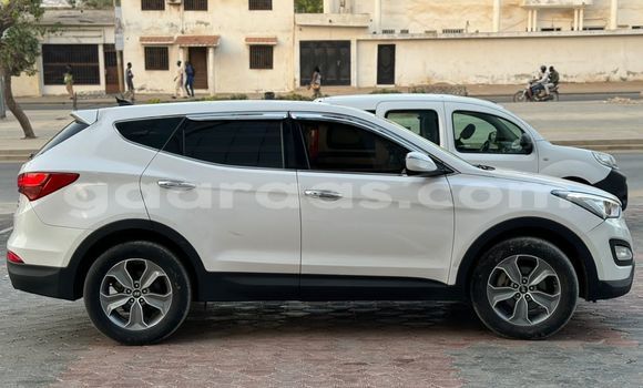 Buy Import Hyundai Santa Fe White Car in Dakar in Dakar Buy Import Hyundai Santa Fe White Car in Dakar in Dakar