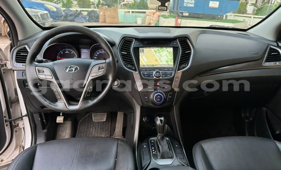 Buy Import Hyundai Santa Fe White Car in Dakar in Dakar Buy Import Hyundai Santa Fe White Car in Dakar in Dakar