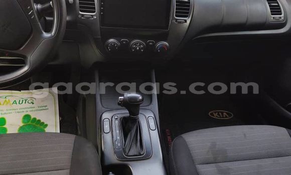 Buy Used Kia Forte White Car in Dakar in Dakar Buy Used Kia Forte White Car in Dakar in Dakar