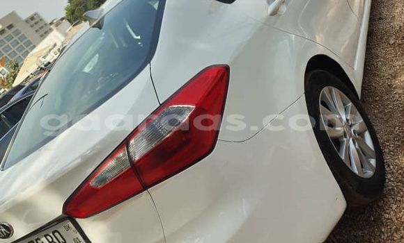 Buy Used Kia Forte White Car in Dakar in Dakar Buy Used Kia Forte White Car in Dakar in Dakar