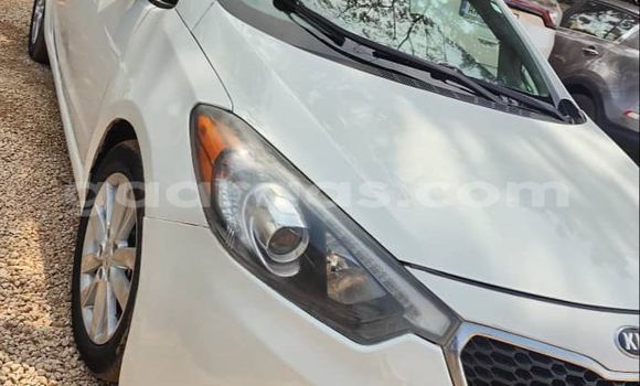 Buy Used Kia Forte White Car in Dakar in Dakar Buy Used Kia Forte White Car in Dakar in Dakar