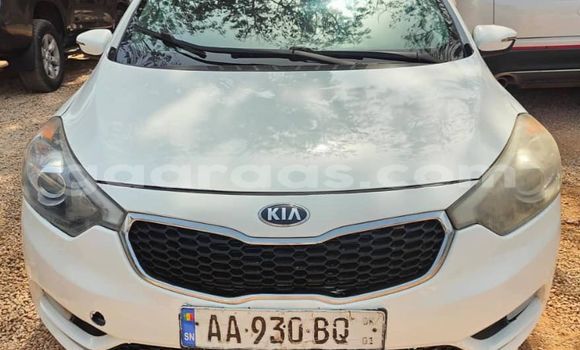 Buy Used Kia Forte White Car in Dakar in Dakar Buy Used Kia Forte White Car in Dakar in Dakar