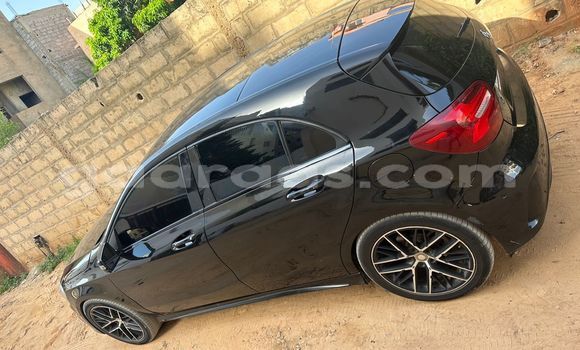 Buy Used Mercedes-Benz E-Classe Black Car in Dakar in Dakar Buy Used Mercedes-Benz E-Classe Black Car in Dakar in Dakar