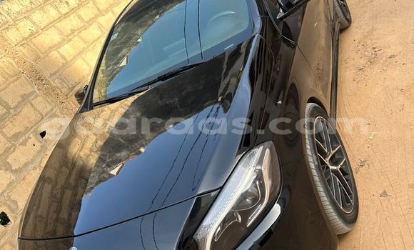 Buy Used Mercedes-Benz E-Classe Black Car in Dakar in Dakar Buy Used Mercedes-Benz E-Classe Black Car in Dakar in Dakar