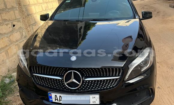 Buy Used Mercedes-Benz E-Classe Black Car in Dakar in Dakar Buy Used Mercedes-Benz E-Classe Black Car in Dakar in Dakar