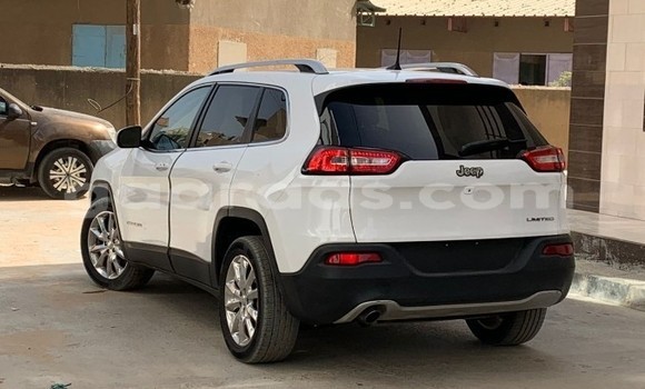 Dieundeu Occasion Jeep Cherokee White Auto in Dakar in Dakar Dieundeu Occasion Jeep Cherokee White Auto in Dakar in Dakar