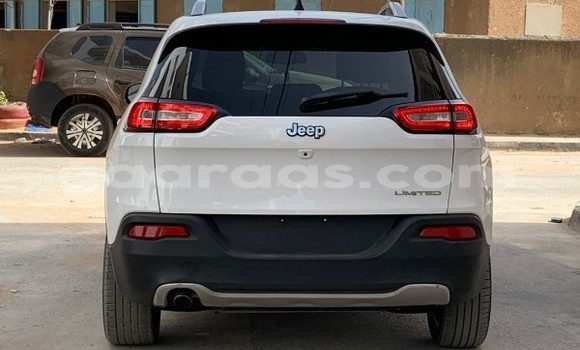 Dieundeu Occasion Jeep Cherokee White Auto in Dakar in Dakar Dieundeu Occasion Jeep Cherokee White Auto in Dakar in Dakar