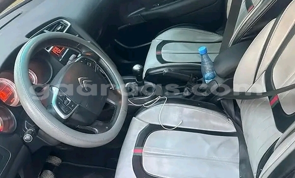 Dieundeu Occasion Citroen C4 Silver Auto in Dakar in Dakar