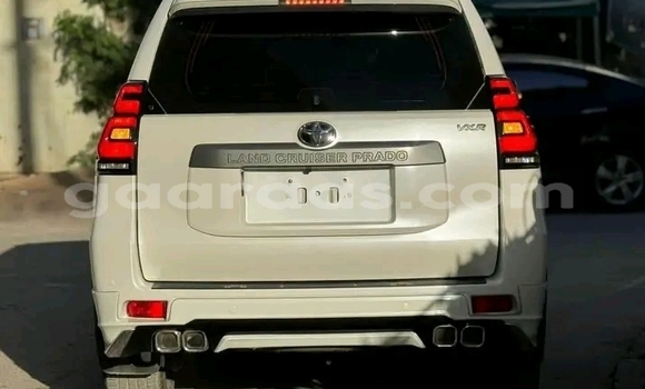 Dieundeu Occasion Toyota Prado White Auto in Dakar in Dakar Dieundeu Occasion Toyota Prado White Auto in Dakar in Dakar