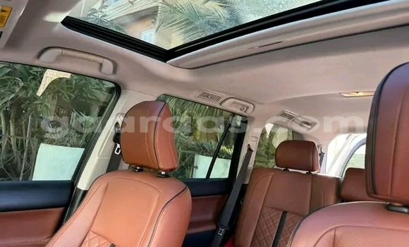 Dieundeu Occasion Toyota Prado White Auto in Dakar in Dakar Dieundeu Occasion Toyota Prado White Auto in Dakar in Dakar