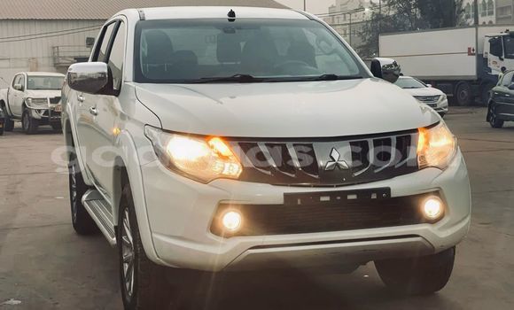 Dieundeu Imported Mitsubishi L200 White Auto in Dakar in Dakar Dieundeu Imported Mitsubishi L200 White Auto in Dakar in Dakar
