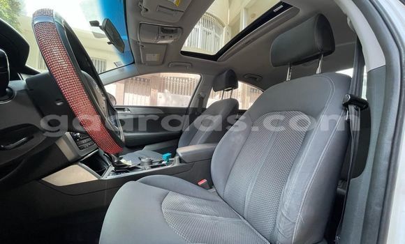 Buy Used Hyundai Sonata White Car in Dakar in Dakar Buy Used Hyundai Sonata White Car in Dakar in Dakar