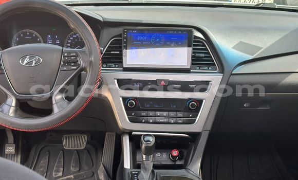 Buy Used Hyundai Sonata White Car in Dakar in Dakar Buy Used Hyundai Sonata White Car in Dakar in Dakar