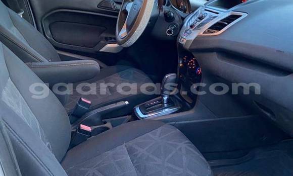 Acheter Occasion Voiture Ford Fiesta Blanc à Dakar, Dakar Acheter Occasion Voiture Ford Fiesta Blanc à Dakar, Dakar