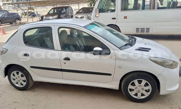 Acheter Occasion Voiture Peugeot 206 Blanc à Dakar, Dakar Acheter Occasion Voiture Peugeot 206 Blanc à Dakar, Dakar