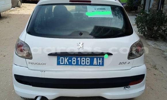 Acheter Occasion Voiture Peugeot 206 Blanc à Dakar, Dakar Acheter Occasion Voiture Peugeot 206 Blanc à Dakar, Dakar