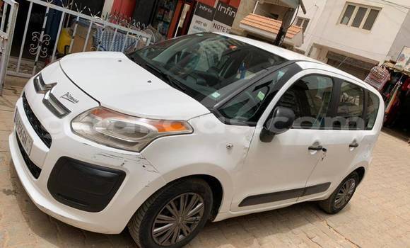 Acheter Occasion Voiture Citroen C4 Picasso Autre à Dakar, Dakar Acheter Occasion Voiture Citroen C4 Picasso Autre à Dakar, Dakar