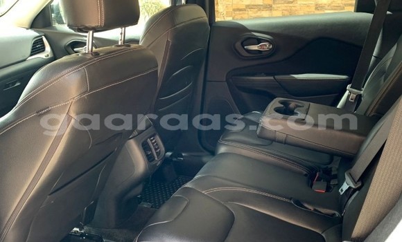 Dieundeu Occasion Jeep Cherokee Black Auto in Dakar in Dakar Dieundeu Occasion Jeep Cherokee Black Auto in Dakar in Dakar