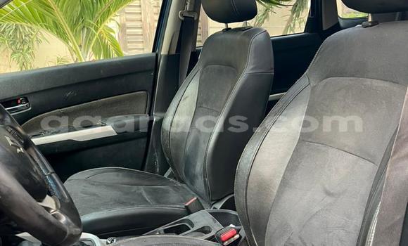 Dieundeu Occasion Suzuki Vitara Blue Auto in Dakar in Dakar Dieundeu Occasion Suzuki Vitara Blue Auto in Dakar in Dakar