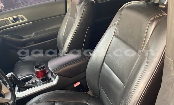 Buy Used Ford Explorer Blue Car in Dakar in Dakar Buy Used Ford Explorer Blue Car in Dakar in Dakar