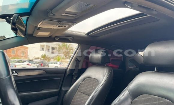 Buy Used Hyundai Sonata White Car in Dakar in Dakar Buy Used Hyundai Sonata White Car in Dakar in Dakar