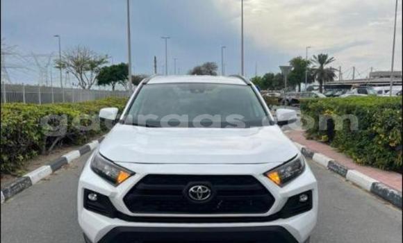 Dieundeu Imported Toyota RAV4 White Auto in Kanel in Matam