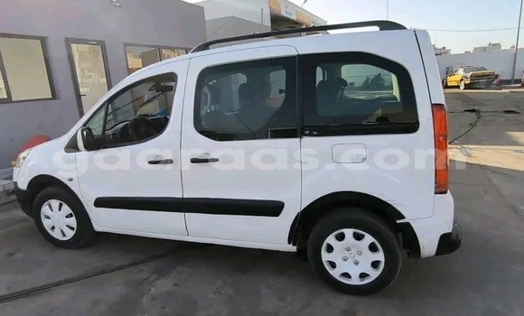 Acheter Occasion Voiture Bentley T-Series Blanc à Dakar, Dakar Acheter Occasion Voiture Bentley T-Series Blanc à Dakar, Dakar