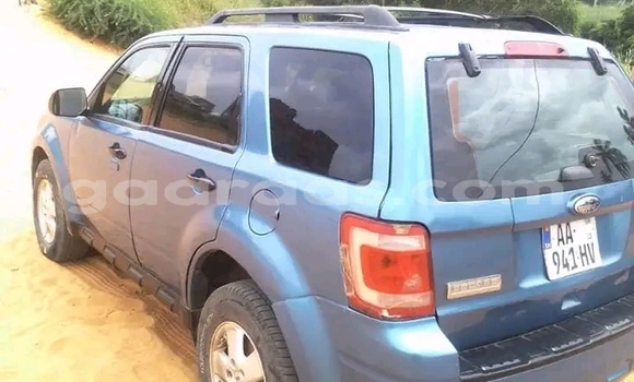 Acheter Occasion Voiture Ford Escape Bleu à Dakar, Dakar Acheter Occasion Voiture Ford Escape Bleu à Dakar, Dakar