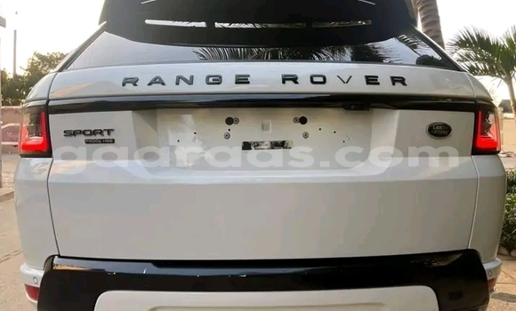 Acheter Occasion Voiture Range Rover Range Rover Blanc à Dakar, Dakar Acheter Occasion Voiture Range Rover Range Rover Blanc à Dakar, Dakar