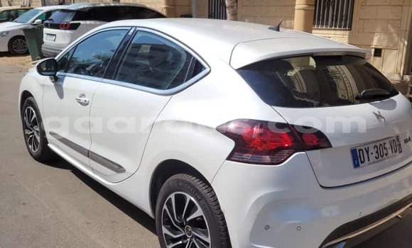 Dieundeu Imported Citroen DS4 White Auto in Dakar in Dakar Dieundeu Imported Citroen DS4 White Auto in Dakar in Dakar