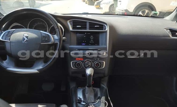 Dieundeu Imported Citroen DS4 White Auto in Dakar in Dakar Dieundeu Imported Citroen DS4 White Auto in Dakar in Dakar