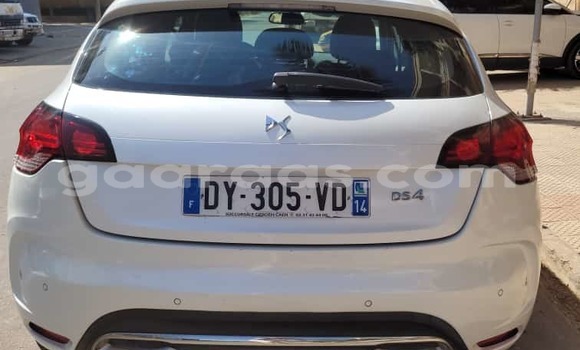 Dieundeu Imported Citroen DS4 White Auto in Dakar in Dakar Dieundeu Imported Citroen DS4 White Auto in Dakar in Dakar