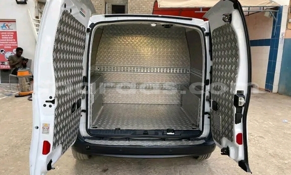 Dieundeu Occasion Renault Kangoo White Auto in Dakar in Dakar Dieundeu Occasion Renault Kangoo White Auto in Dakar in Dakar