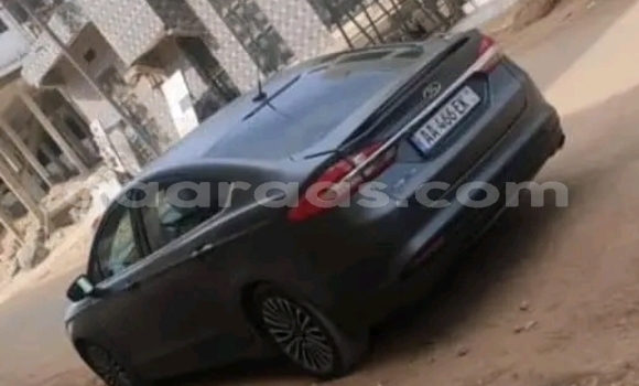 Buy Used Ford Fusion Silver Car in Dakar in Dakar