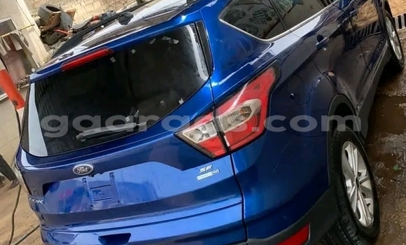 Acheter Occasion Voiture Ford Escape Bleu à Dakar, Dakar Acheter Occasion Voiture Ford Escape Bleu à Dakar, Dakar