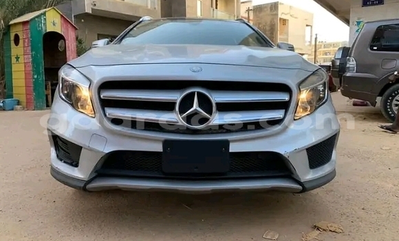 Acheter Occasion Voiture Mercedes-Benz GLC 250D Beige à Dakar, Dakar Acheter Occasion Voiture Mercedes-Benz GLC 250D Beige à Dakar, Dakar