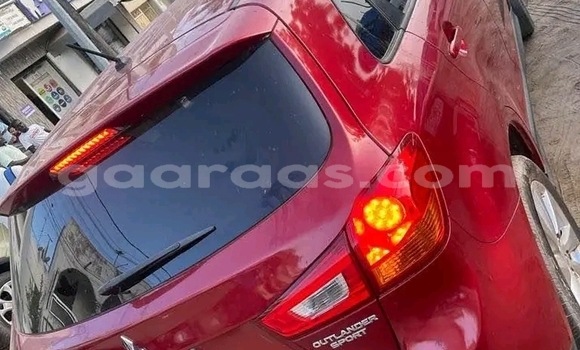 Acheter Occasion Voiture Mitsubishi Outlander Rouge à Dakar, Dakar Acheter Occasion Voiture Mitsubishi Outlander Rouge à Dakar, Dakar