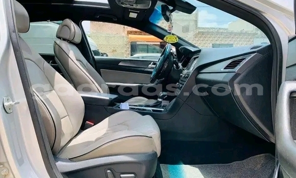 Acheter Occasion Voiture Hyundai Sonata Gris à Dakar, Dakar Acheter Occasion Voiture Hyundai Sonata Gris à Dakar, Dakar