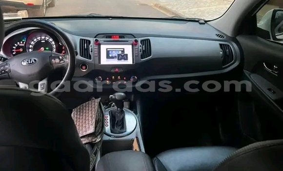 Acheter Occasion Voiture Kia Sportage Blanc à Dakar, Dakar Acheter Occasion Voiture Kia Sportage Blanc à Dakar, Dakar