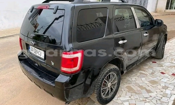 Acheter Occasion Voiture Ford Escape Noir à Dakar, Dakar Acheter Occasion Voiture Ford Escape Noir à Dakar, Dakar