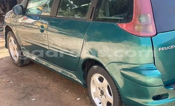 Buy Used Peugeot 206 Green Car in Dakar in Dakar