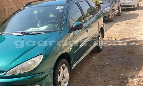 Acheter Occasion Voiture Peugeot 206 Vert à Dakar, Dakar Acheter Occasion Voiture Peugeot 206 Vert à Dakar, Dakar