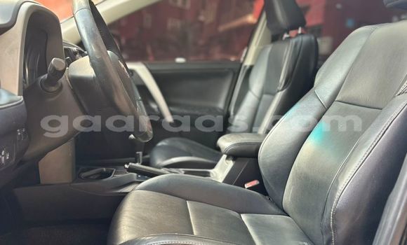 Dieundeu Occasion Toyota RAV4 Black Auto in Dakar in Dakar Dieundeu Occasion Toyota RAV4 Black Auto in Dakar in Dakar